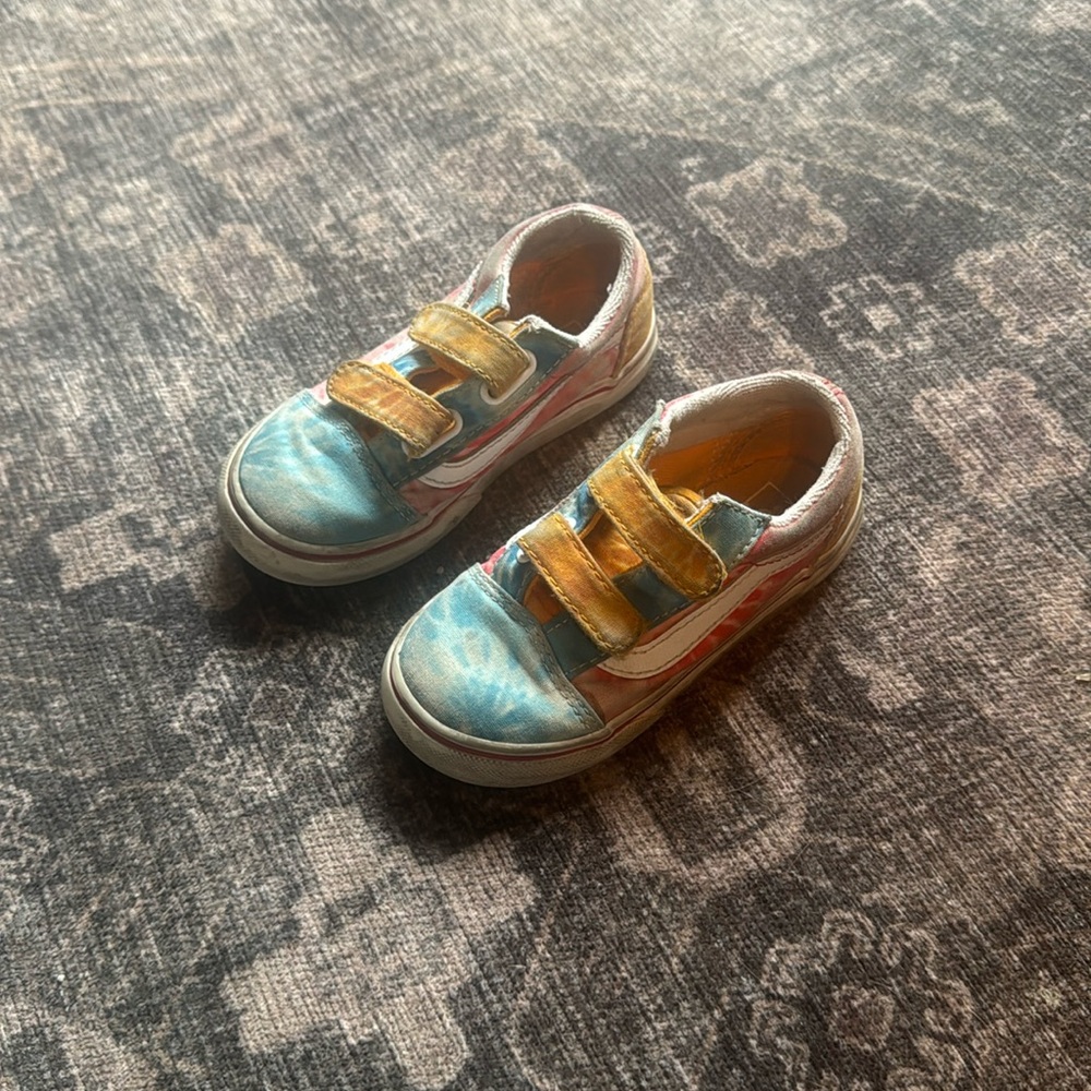 TODDLER VANS size 9